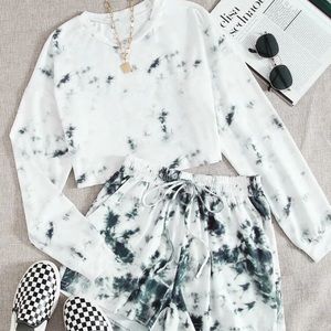 SHEIN Cropped Tye Dye set!